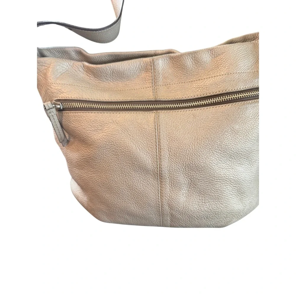Coach Thompson‎ Hobo Metallic Champagne Pebbled Leather Shoulder Bag F13064